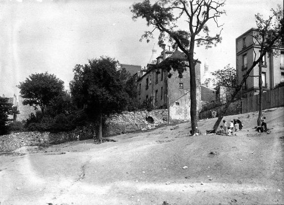 terrain-des-vignes-de-montmartre-1928