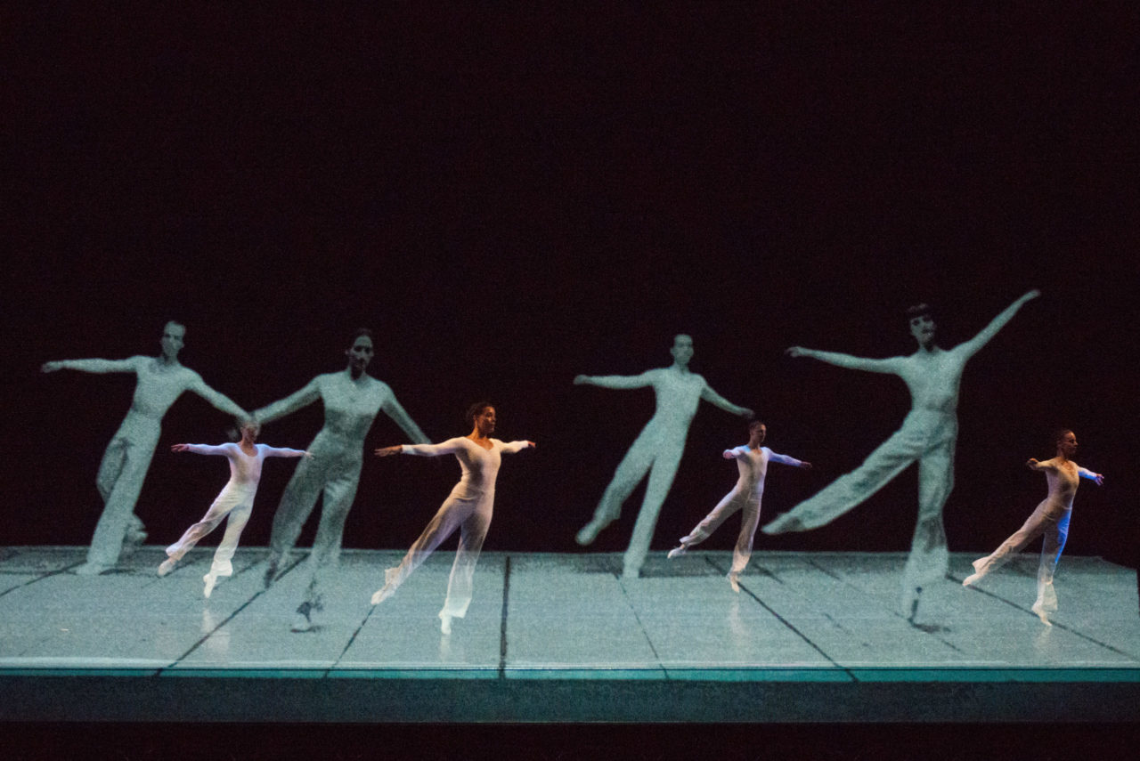DANCE de Lucinda Childs