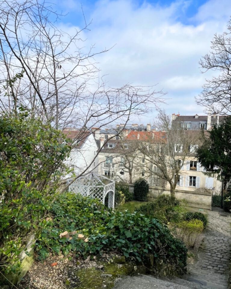 où s'embrasser à montmartre jardins renoir