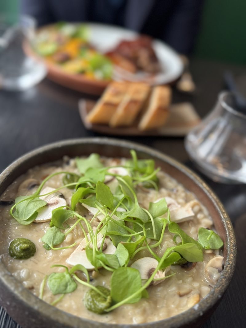 La chaise haute restaurant montmartre 07