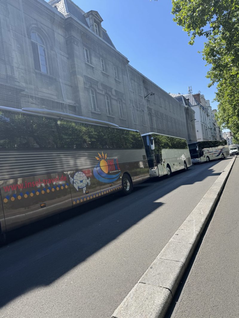 montmartre surtourisme 03 - Crédit Montmartre Addict
